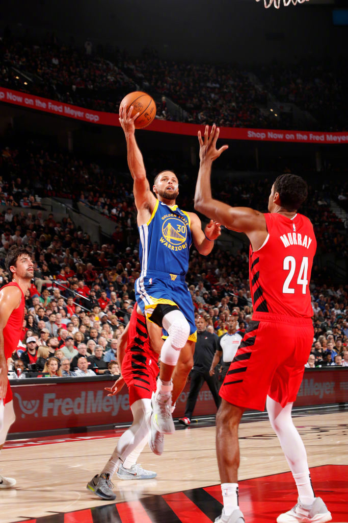 勇士力克广州队，欧文状态火热