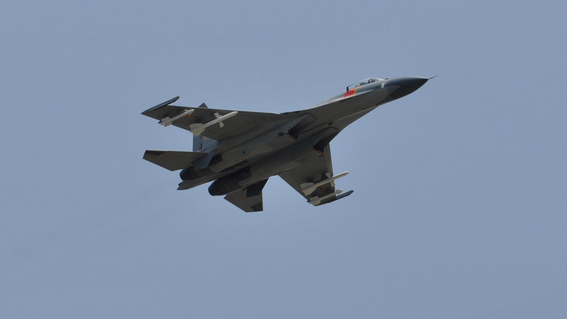 绞肉机之战!公牛啃下麦迪逊花园硬骨头,诠释何为真正的季后赛篮球