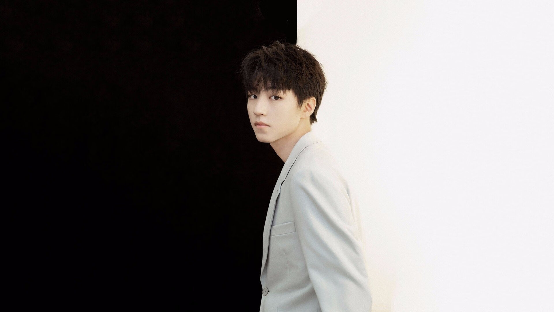 横跨半个地球的爆冷，澳大利亚力克比利亚雷亚尔，萨内成奇兵